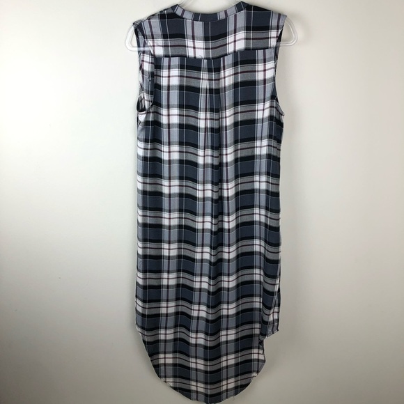 Cupcakes and Cashmere- Plaid Sleeveless Duster S - Picture 9 of 10